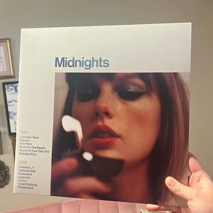 signed midnights by taylor swift vinyl